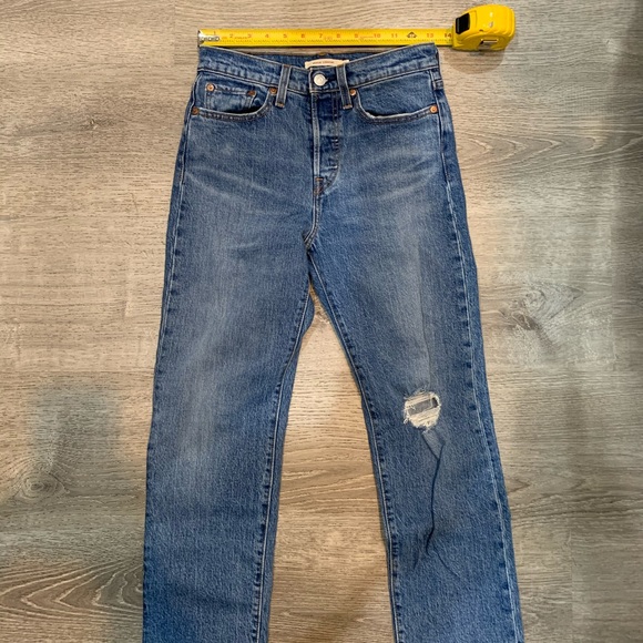 ❤️SOLD❤️LEVI’S JEANS - Picture 5 of 7